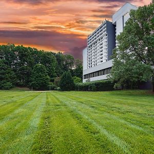 Sonesta Charlotte Executive Park